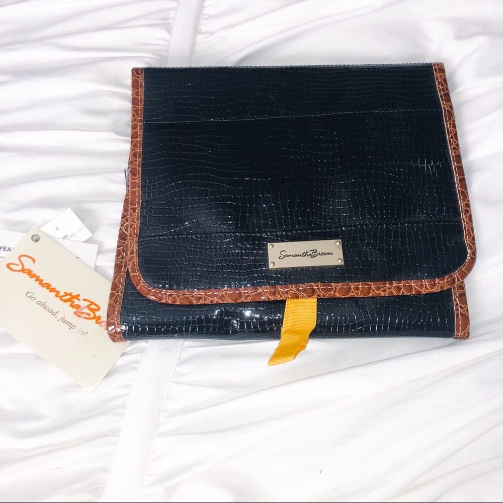 Samantha Brown travel hanging organizer